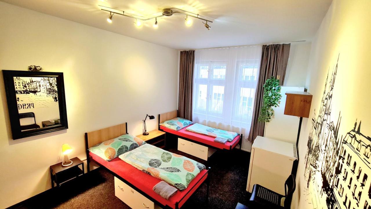 Thai Sun Hostel Πράγα Εξωτερικό φωτογραφία