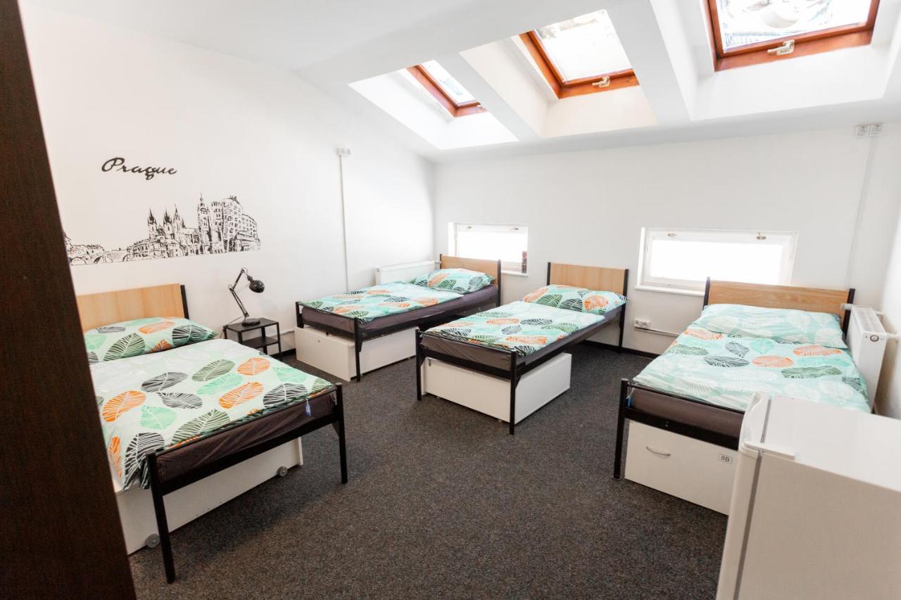 Thai Sun Hostel Πράγα Δωμάτιο φωτογραφία